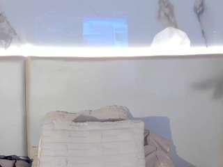 Sienna-Bellucci live webcam show