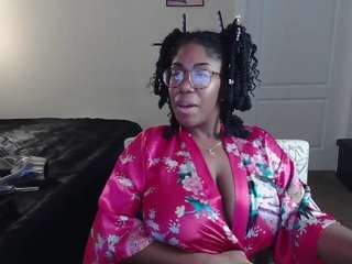 xoxocinnamon Live Webcam on CamSoda