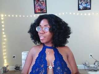xoxocinnamon Live Webcam on CamSoda
