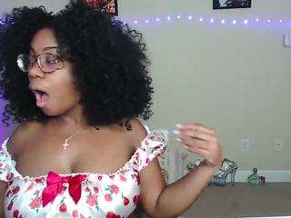 xoxocinnamon webcam
