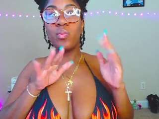CinnamonSpice live cam