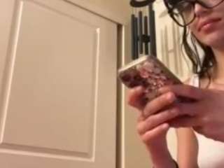 brunettefantasy4848 webcam