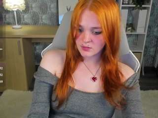 Emili-Hols live webcam show