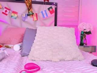 lili-jhs Sex Cam Show