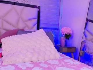 lili-jhs webcam model