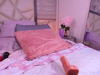 lili-jhs live webcam show