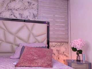 lili-jhs live webcam show