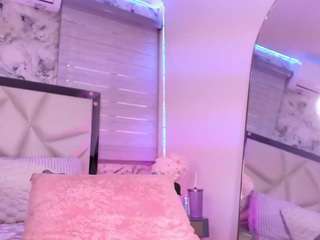 lili-jhs live webcam show