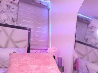 lili-jhs live webcam show