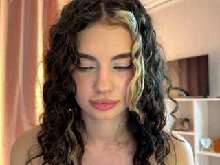 moonfaairy live webcam show