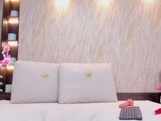 nara-black Live Webcam on CamSoda