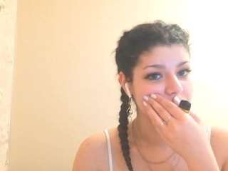 Live webcam model nolabessone on Soda Cams