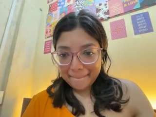 Live webcam model sexhuttt on Soda Cams