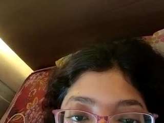 Live webcam model sexhuttt on Soda Cams