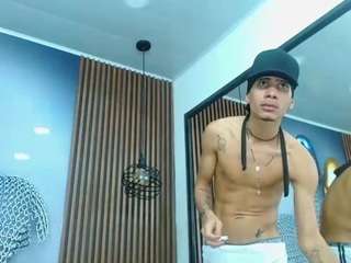 skinny-cute-alyer