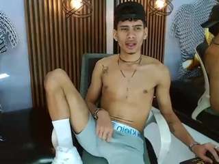 skinny-cute-alyer