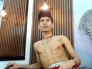 skinny-cute-alyer