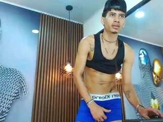 skinny-cute-alyer