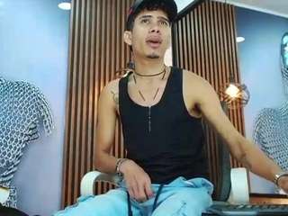 skinny-cute-alyer