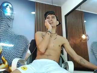 skinny-cute-alyer