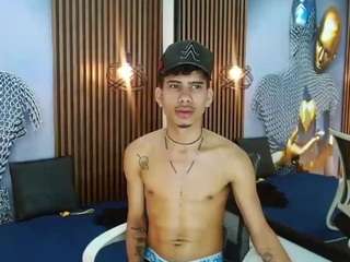 skinny-cute-alyer