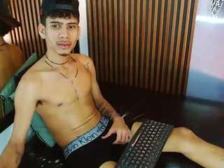 skinny-cute-alyer