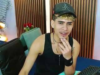 skinny-cute-alyer