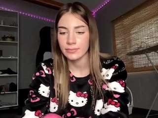 TrudieBeaumont live cam preview