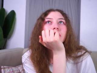 le modèle brettnoyd est en webcam porno dans un show sur le site camsoda, il possède les tags suivants: anal,spanking,naughty,no drinking,oil,orgasm,red hair,sexy,skinny,smoking,strip,ass,striptease,tattoos,tease,teen 18,thin,upskirt,wet,young adult