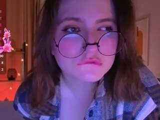 fairy-tara's CamSoda show and profile