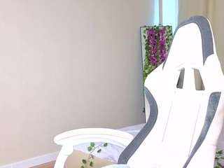 milena-milyan live webcam show