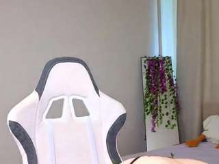 milena-milyan live webcam show