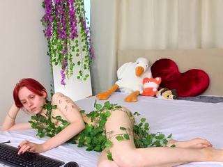 milena-milyan live webcam show