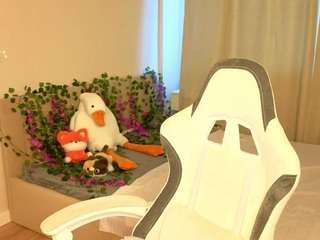 Milena-Milyan live webcam show
