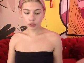 pinkytrix live webcam show