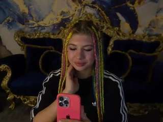 PinkyTrix live cam preview