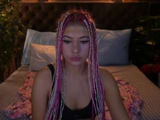 PinkyTrix live cam preview