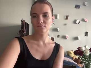 Live webcam model rosettahackborn on Soda Cams