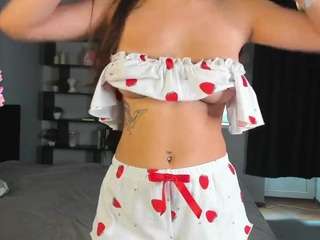 corrinnehillestad live webcam show