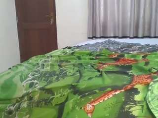 cutey-pinky live webcam show