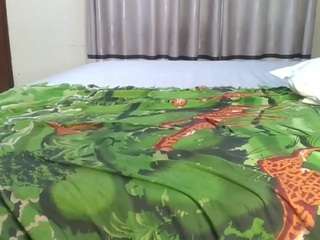 Cutey-pinky live webcam show