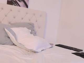isabella-lux webcam