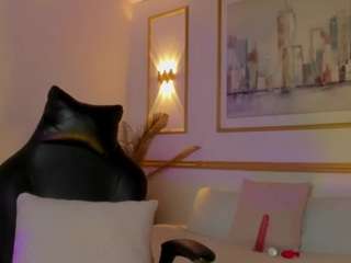 katnissa-28 live webcam show