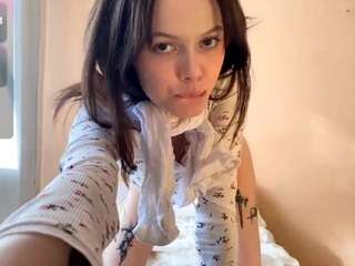 Live webcam model laurenagrey on Soda Cams