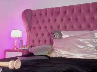 marie-odette Live Webcam on CamSoda