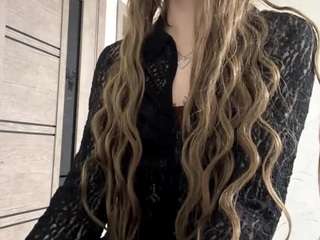 Live webcam model versieeddens on Soda Cams