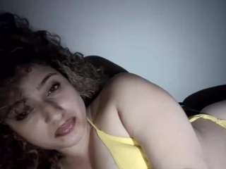 Live webcam model lululoves333 on Soda Cams