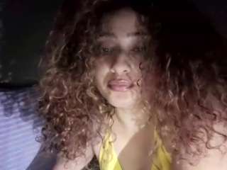 Live webcam model lululoves333 on Soda Cams