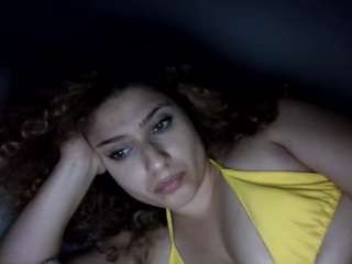lululoves333 webcam model