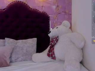 lunabloomm live cam
